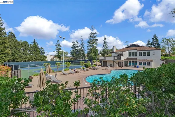 $470,000 | 21109 Gary Drive, Unit 220, Hayward, CA 94546