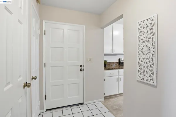 $470,000 | 21109 Gary Drive, Unit 220, Hayward, CA 94546