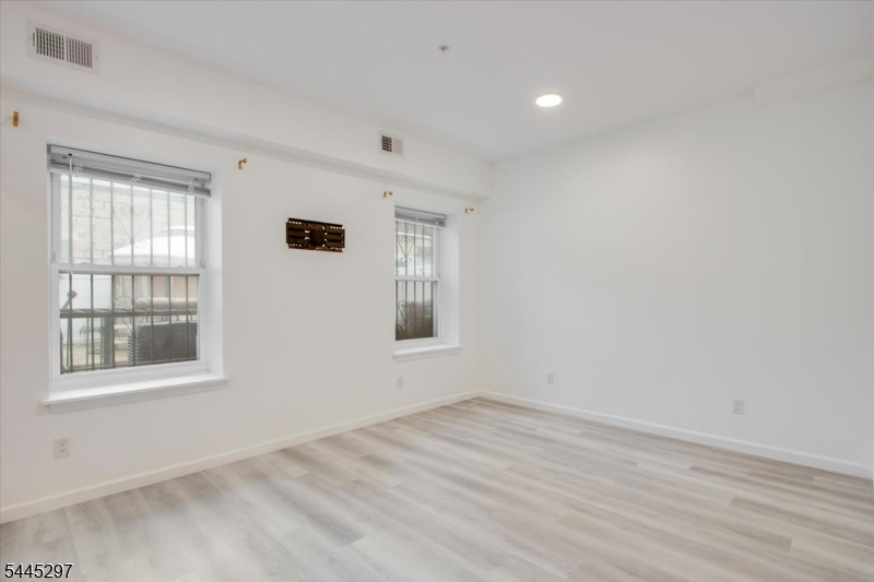500 South 18th Street, Unit 1 Newark, NJ 07103 - Photo 16 of 21