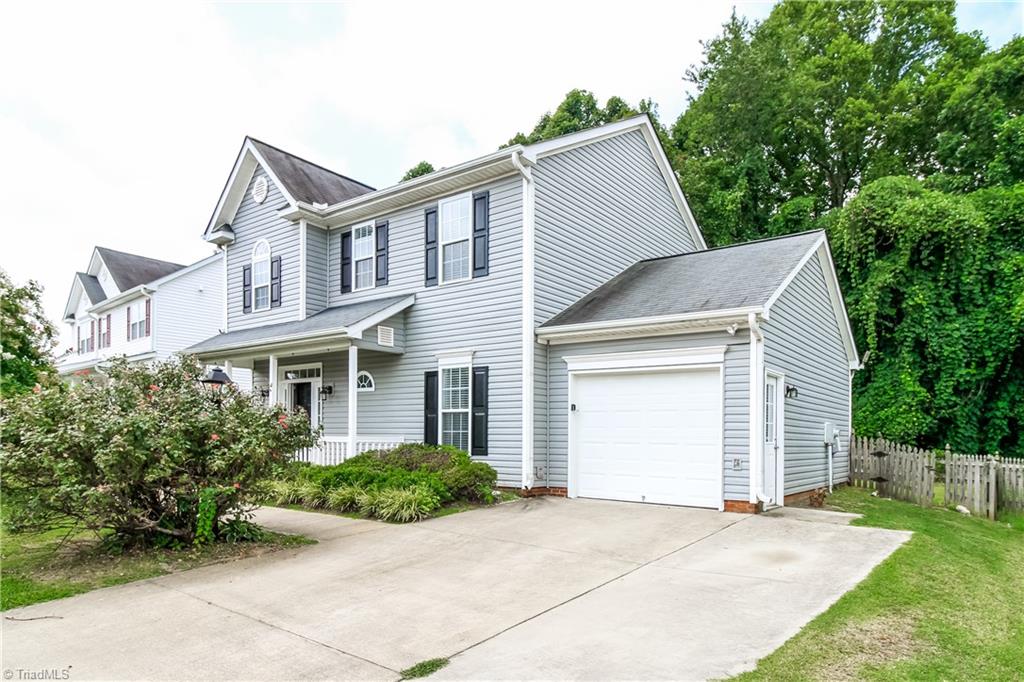 339 Walden Ridge Court Winston-Salem, NC 27127 - Photo 2 of 17