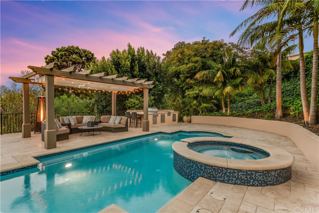 944 Via Rincon Palos Verdes Estates, CA 90274 - Photo 13 of 25