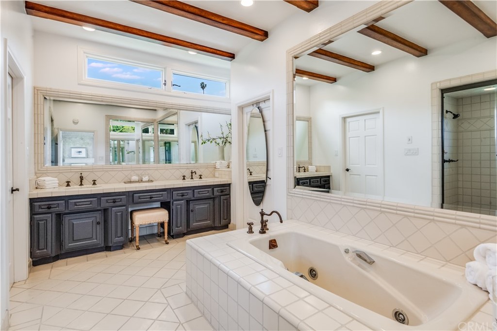 944 Via Rincon Palos Verdes Estates, CA 90274 - Photo 16 of 25