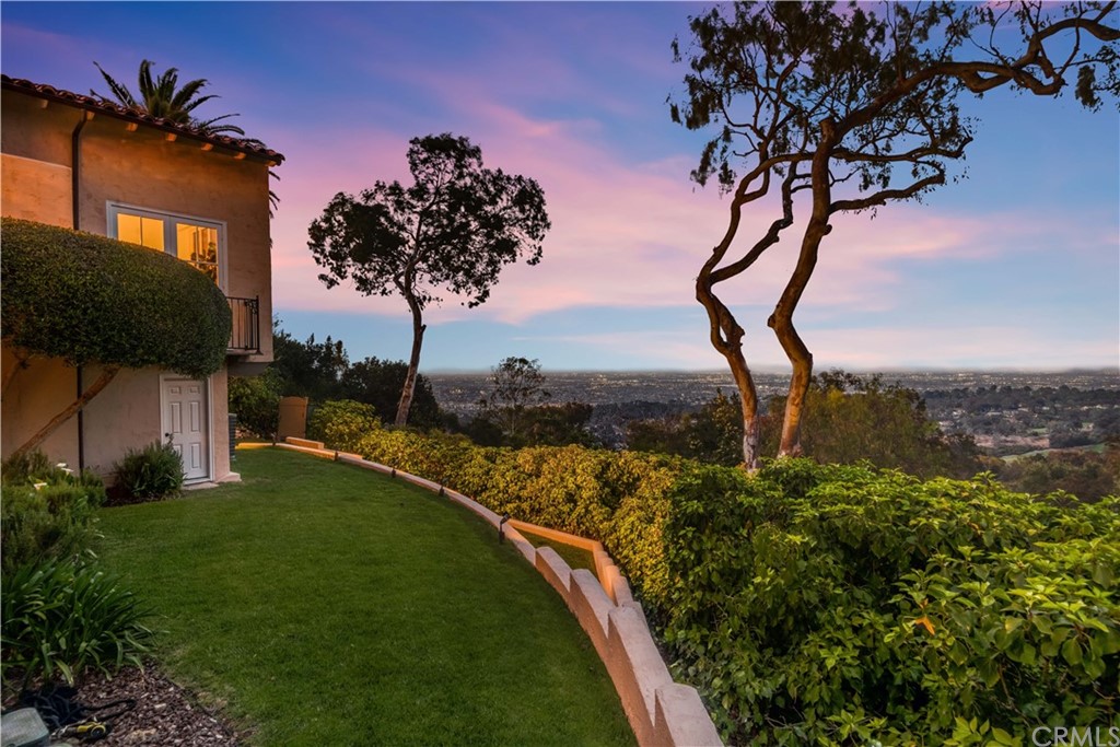 944 Via Rincon Palos Verdes Estates, CA 90274 - Photo 20 of 25