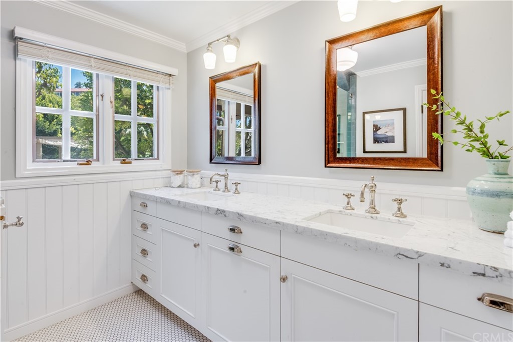 944 Via Rincon Palos Verdes Estates, CA 90274 - Photo 23 of 25