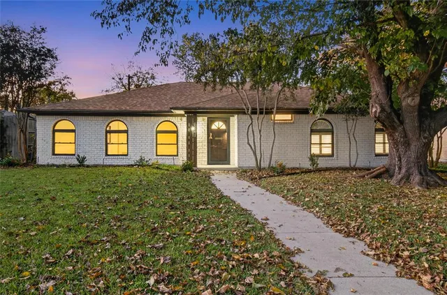 $637,500 | 6841 Arboreal Drive, Dallas, TX 75231