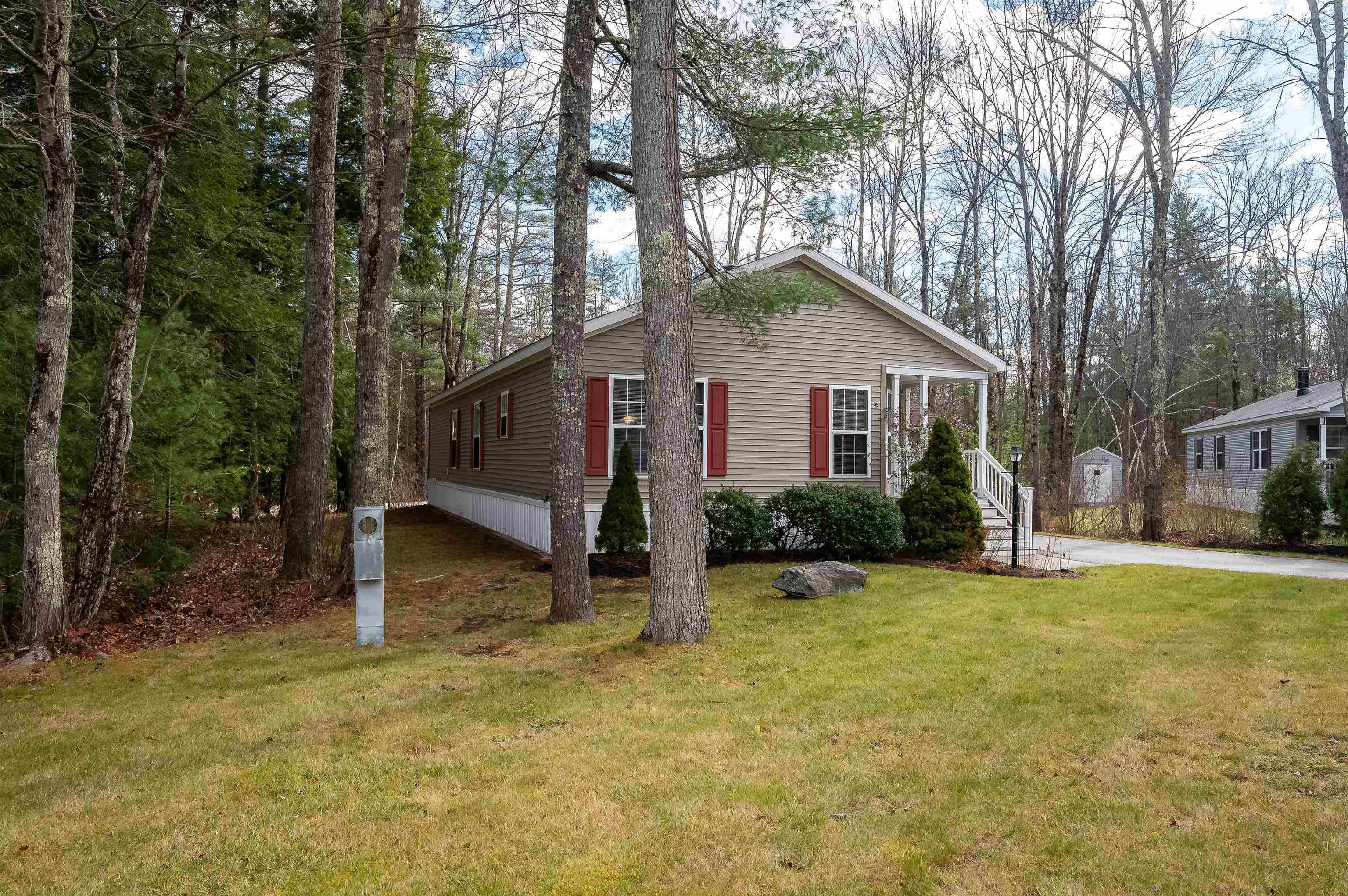 8 Cinder Lane Rochester, NH 03868 - Photo 2 of 40 Gallery Image 2