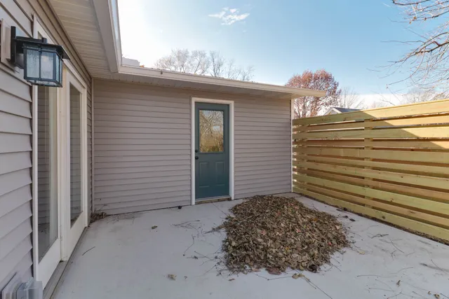 a view of a house with a garage