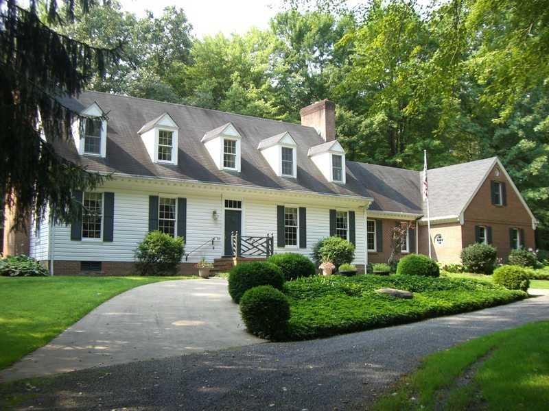 161 Leech Road Greenville, PA 16125 - Photo 1 of 25 Exterior Front.