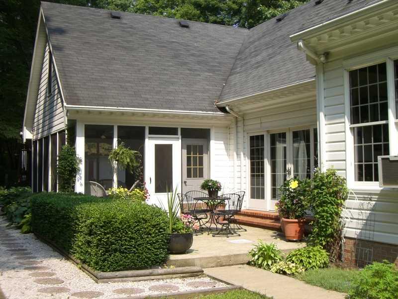 161 Leech Road Greenville, PA 16125 - Photo 3 of 25 Exterior Back.