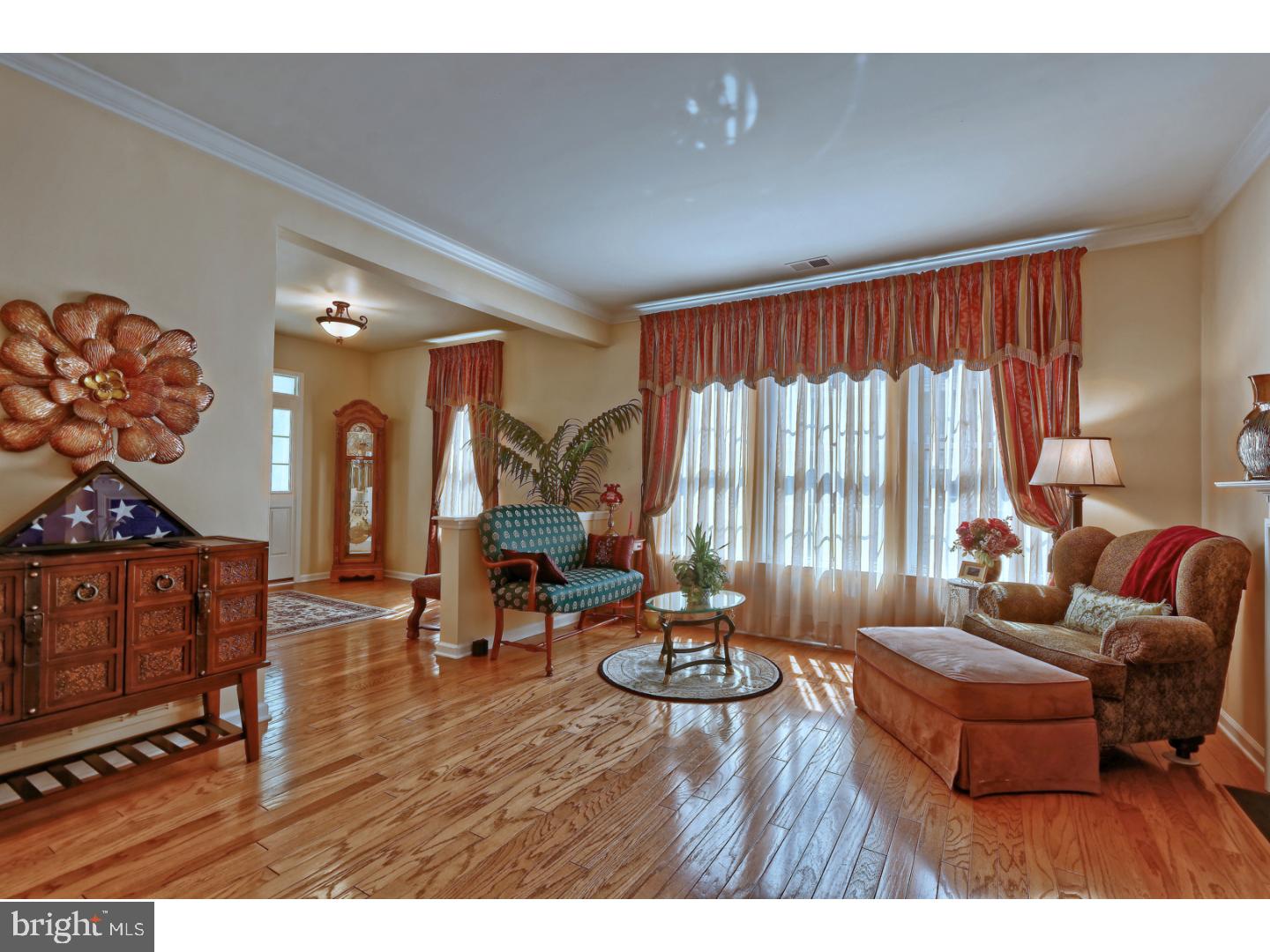9 Shane Street Sicklerville, NJ 08081 - Photo 6 of 25 Gallery Image 6