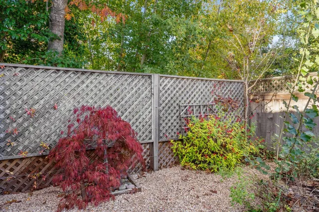 $275,000 | 200 Mexican Flag Way, Sonoma, CA 95476