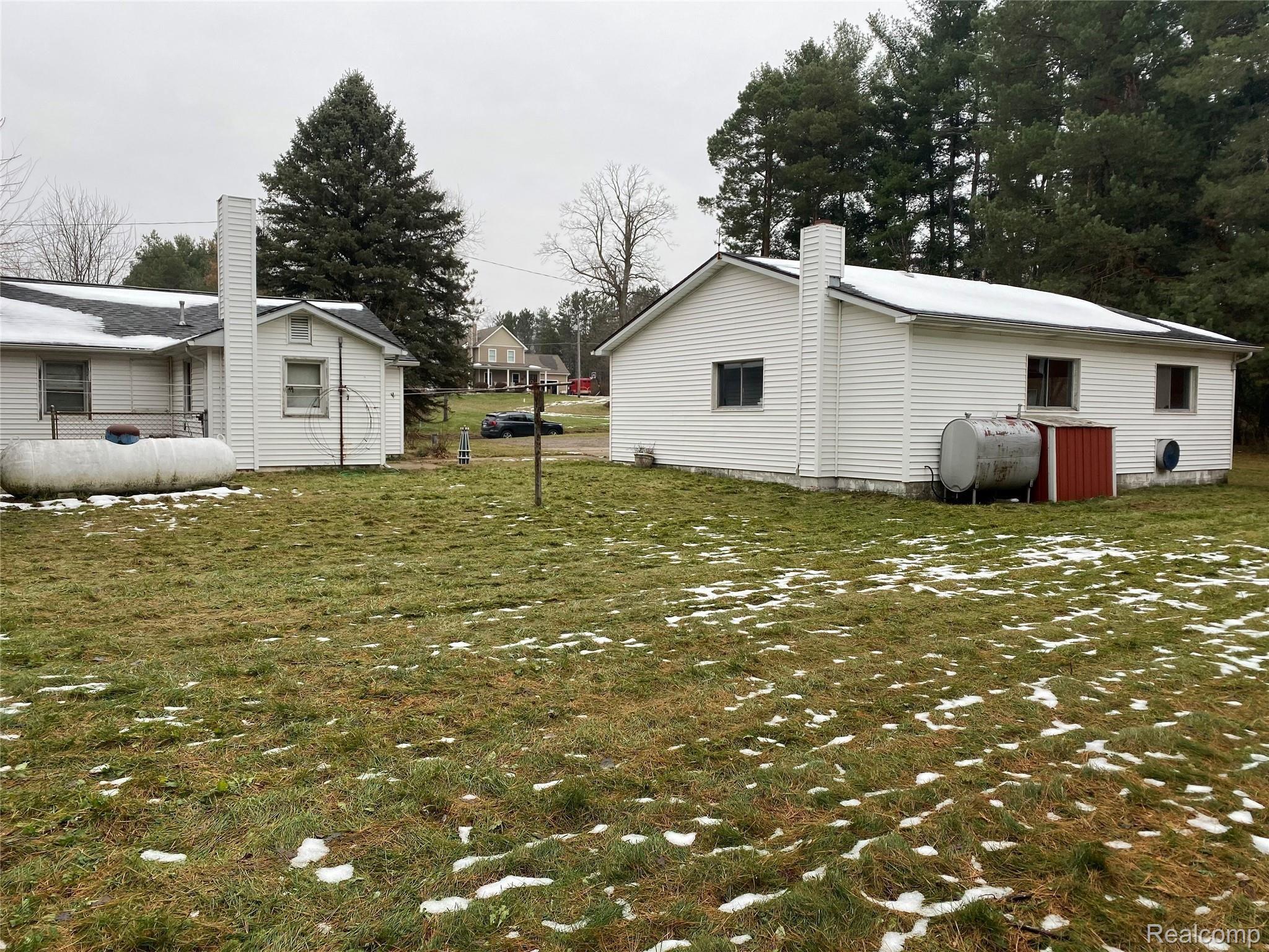 1559 Harper Road Mason, MI 48854 - Photo 15 of 22 D6D08CC8-7F05-43D1-B39F-31725ABCE55E.jpeg