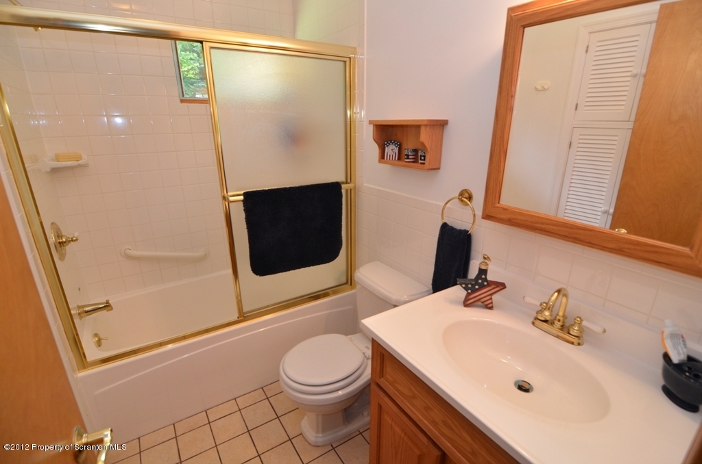 5 East Lake Road Moscow, PA 18444 - Photo 11 of 23