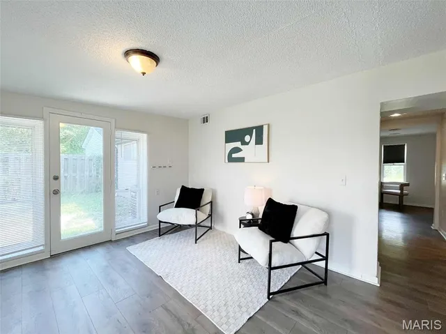 $199,900 | 7047 Tholozan Avenue, St. Louis, MO 63109