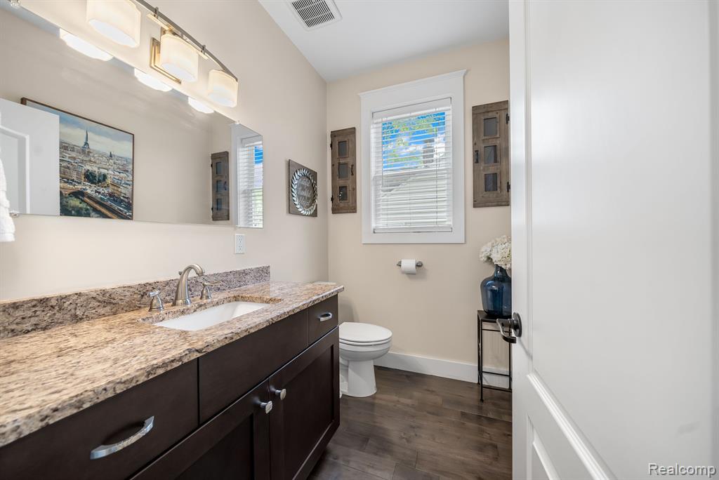 3335 Chester Road Royal Oak, MI 48073 - Photo 13 of 42