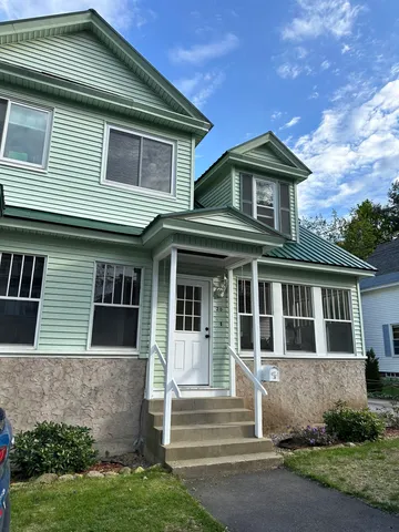 $2,300 | 20 Mitchell Place, Laconia, NH 03246