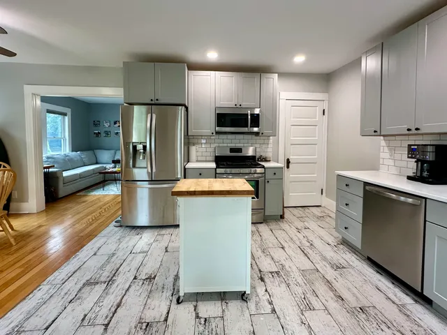 $2,300 | 20 Mitchell Place, Laconia, NH 03246