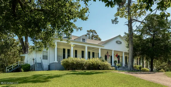 $1,197,000 | 131 Winchester Road, Natchez, MS 39120
