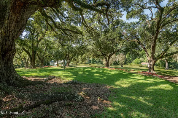 $1,197,000 | 131 Winchester Road, Natchez, MS 39120