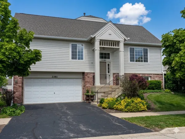 $305,900 | 3381 Cameron Drive, Elgin, IL 60124