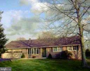 913 May Road Lititz, PA 17543 - Photo 1 of 1