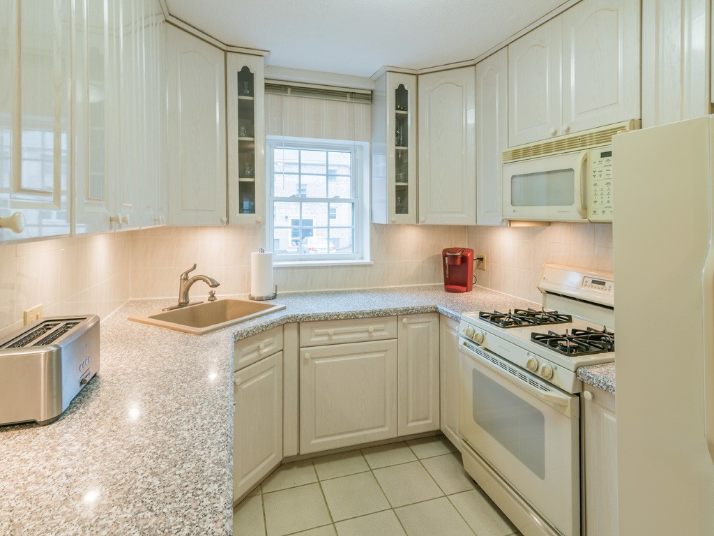 210 Lake Shore Road, Unit 2 Boston, MA 02135 - Photo 8 of 16