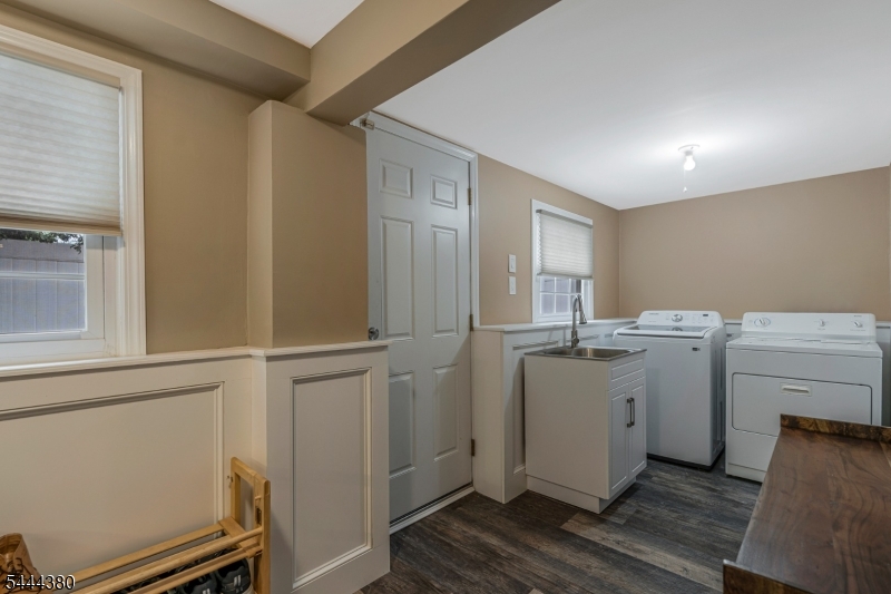 307 Minute Arms Road Union, NJ 07083 - Photo 12 of 26