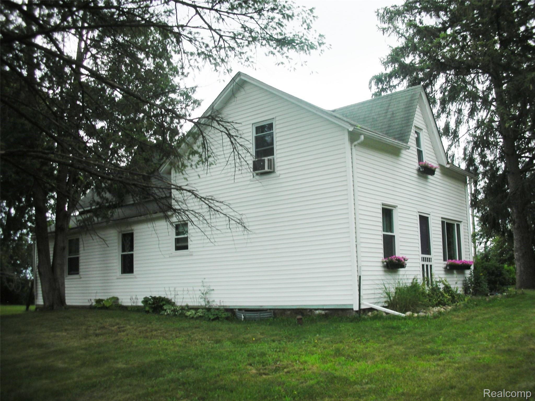 1820 North Summers Road Imlay City, MI 48444 - Photo 4 of 31 029.JPG