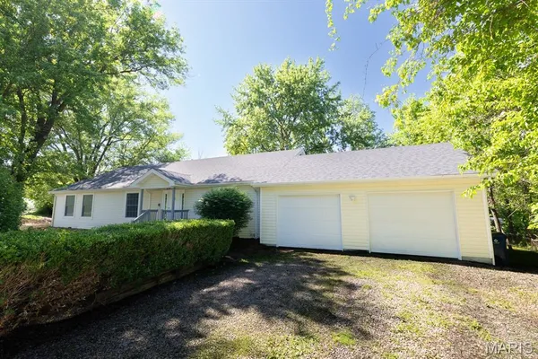 $315,000 | 1371 Baltimore Lane, New Haven, MO 63068
