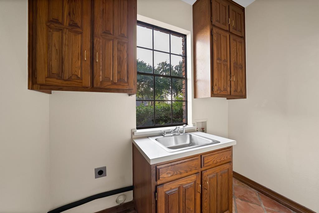 2714 Ridge Top Lane Arlington, TX 76006 - Photo 23 of 39