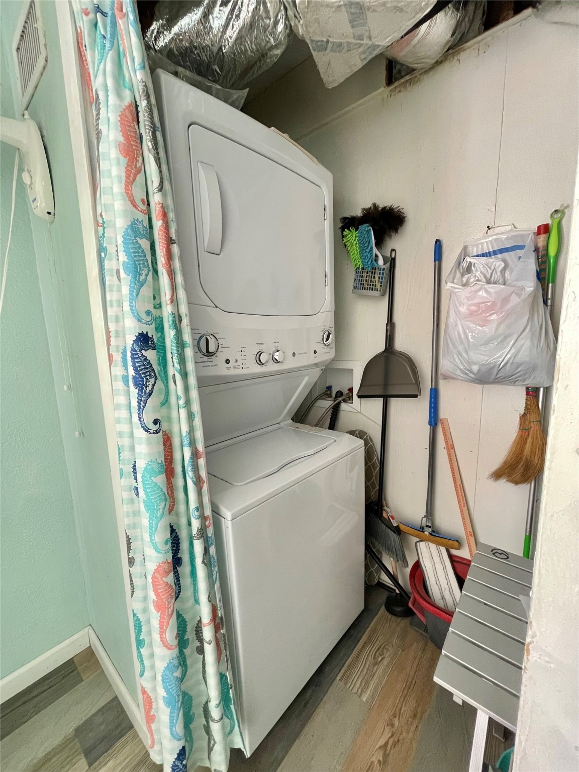308 Parkview Road Surfside Beach, TX 77541 - Photo 16 of 18 a utility room with dryer and washer