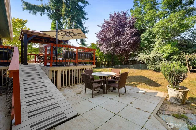 $659,950 | 7523 30th Street West, University Place, WA 98466