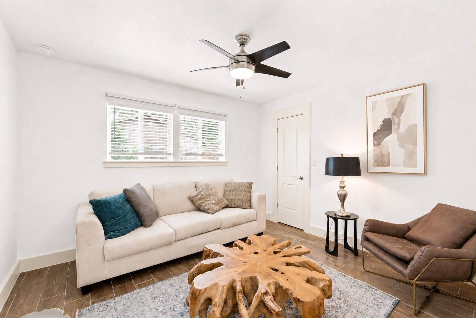 10611 Deerwood Road Houston, TX 77042 - Photo 7 of 35