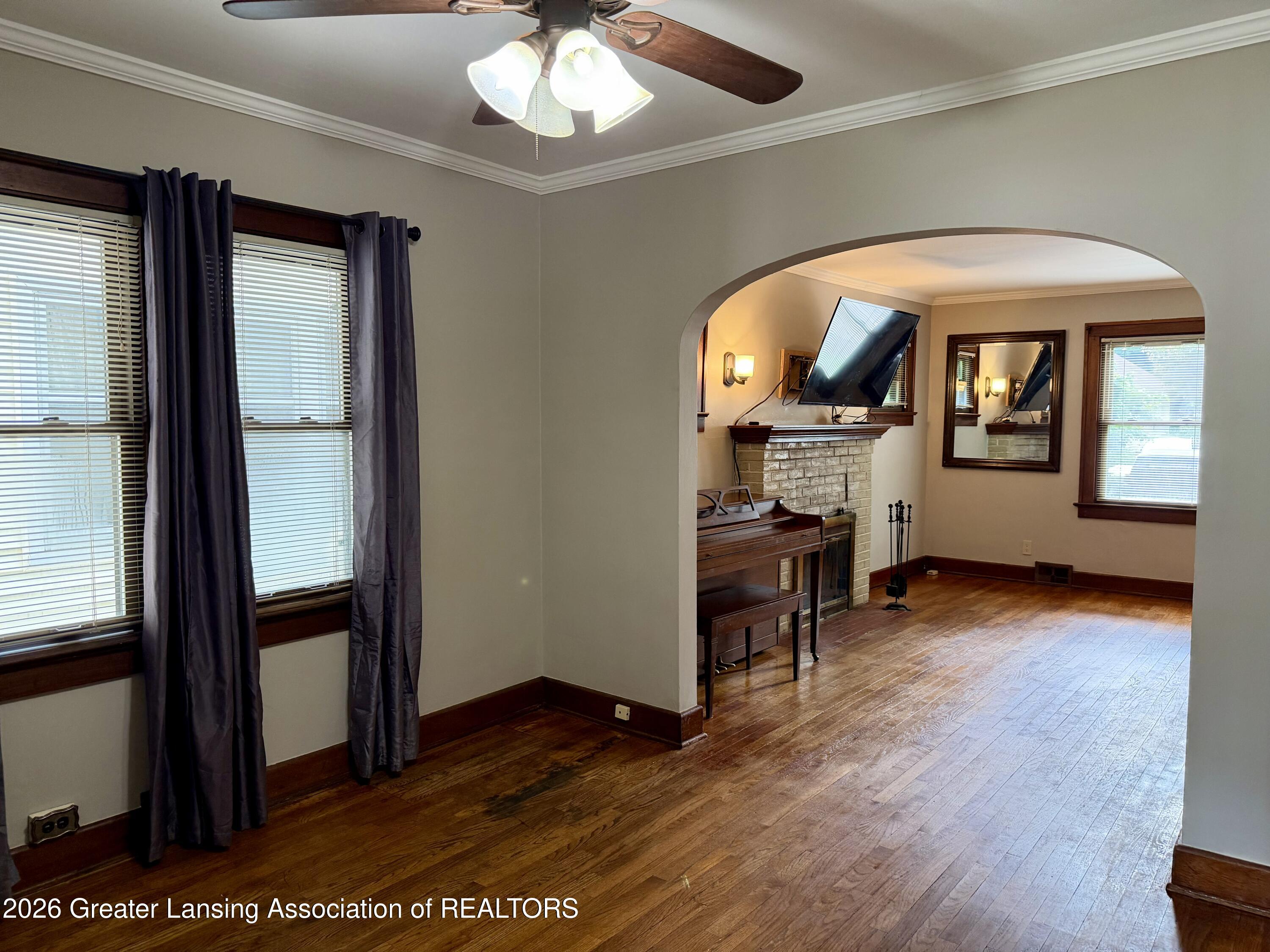 529 Shepard Street Lansing, MI 48912 - Photo 6 of 31 Dining room
