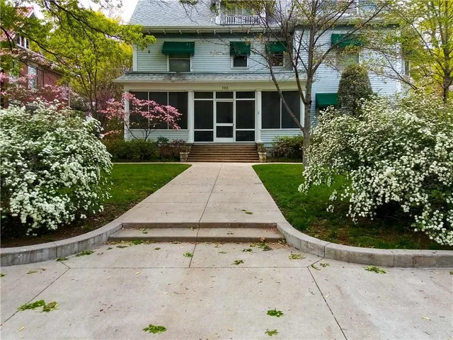 $249,900 | 702 South Spruce Street, Coffeyville, KS 67337