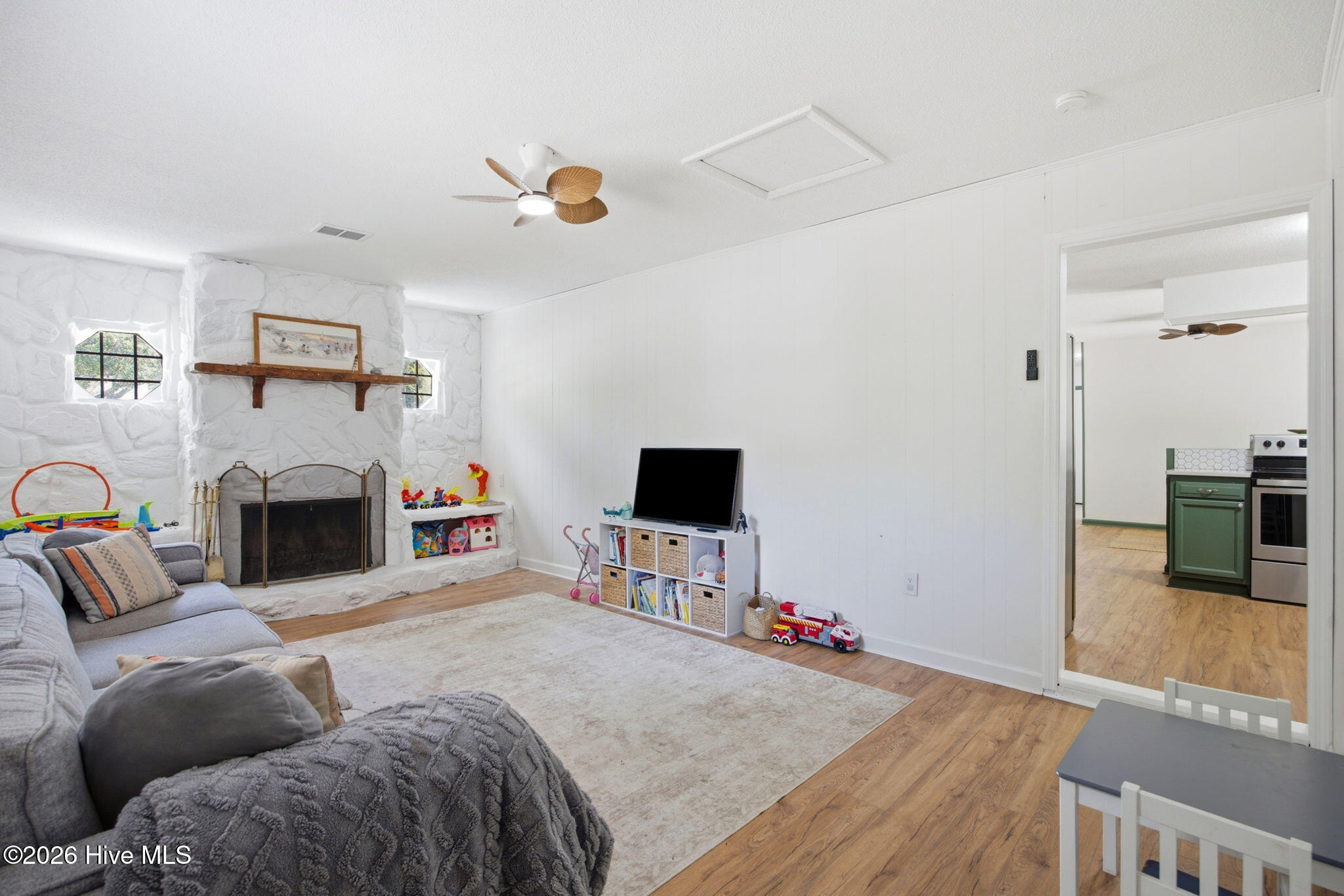 329 Cathay Road Wilmington, NC 28412 - Photo 12 of 44 Gallery Image 12