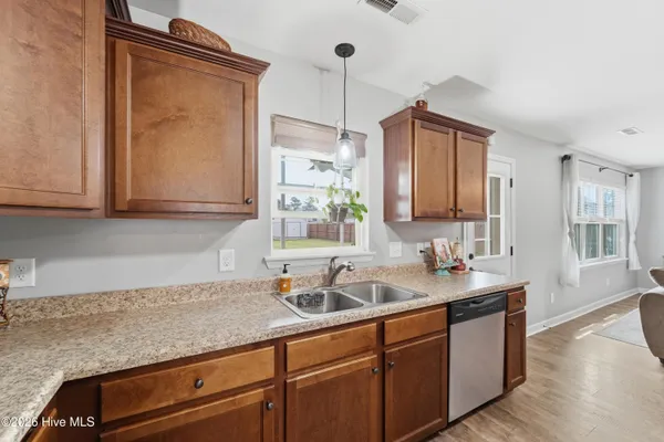 $2,095 | 206 Zonnie Lane, Jacksonville, NC 28540
