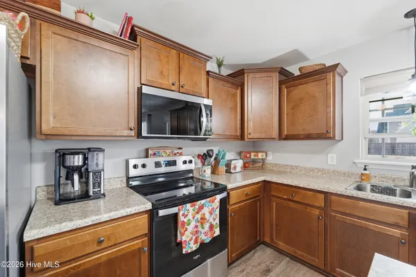 $2,095 | 206 Zonnie Lane, Jacksonville, NC 28540