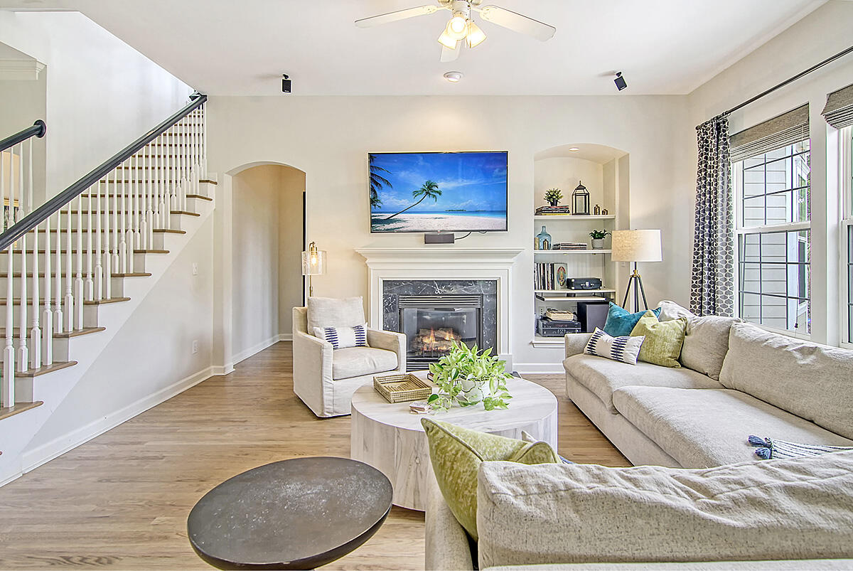 701 Netherton Court Charleston, SC 29492 - Photo 15 of 69 Natural Light