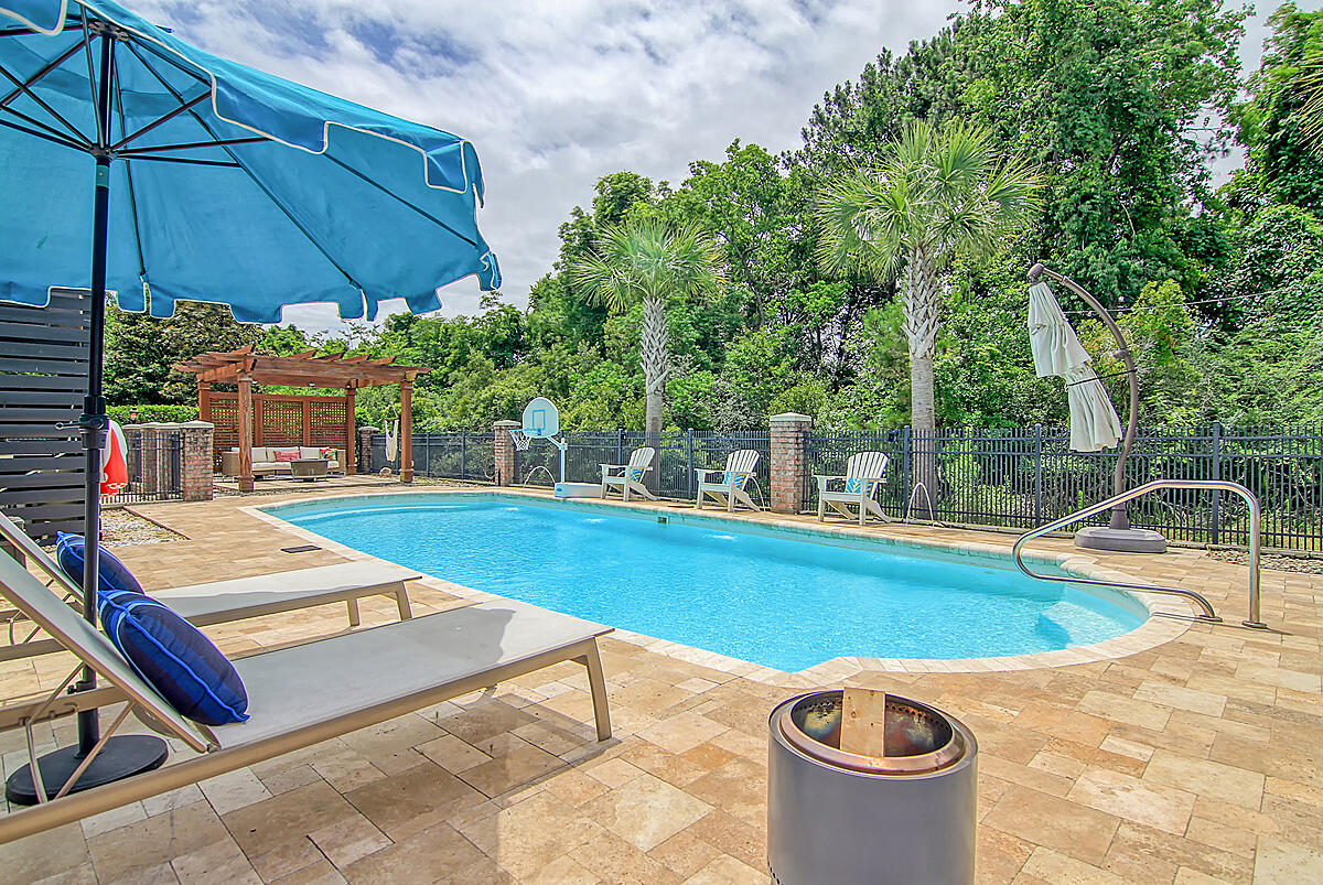 701 Netherton Court Charleston, SC 29492 - Photo 54 of 69 Inground Sport Pool