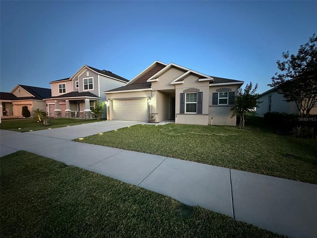 172 East Fiesta Key Loop DeLand, FL 32720 - Photo 3 of 27