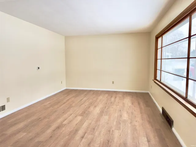 $155,000 | 5304 North Bend Drive, Fort Wayne, IN 46804