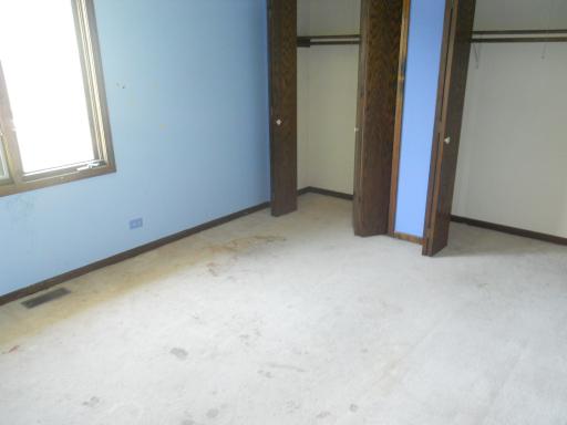 3512 Ronald Road Crete, IL 60417 - Photo 9 of 14 a view of a room with a small space