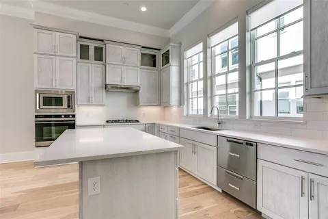 $649,900 | 4645 New Water Lane, Dallas, TX 75219