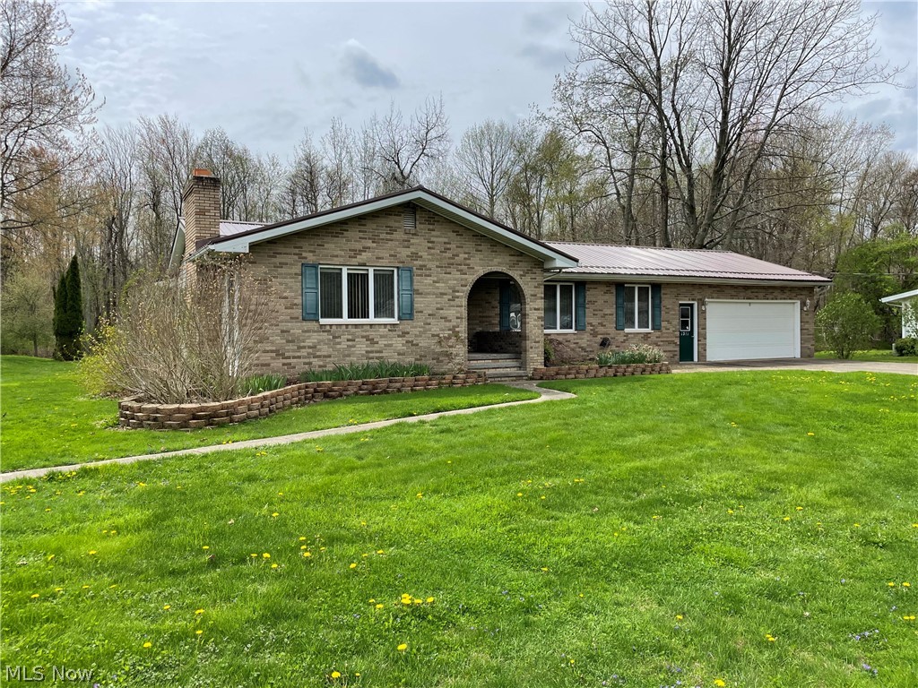 1381 Robb Road Conneaut, OH 44030 - Photo 2 of 50