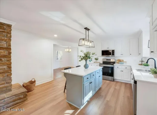 $300,000 | 1915 Delwood Drive West, Wilson, NC 27893