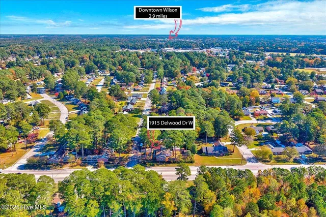 $300,000 | 1915 Delwood Drive West, Wilson, NC 27893