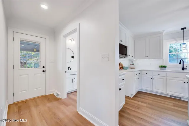 $300,000 | 1915 Delwood Drive West, Wilson, NC 27893