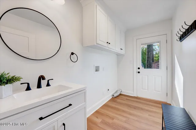 $300,000 | 1915 Delwood Drive West, Wilson, NC 27893