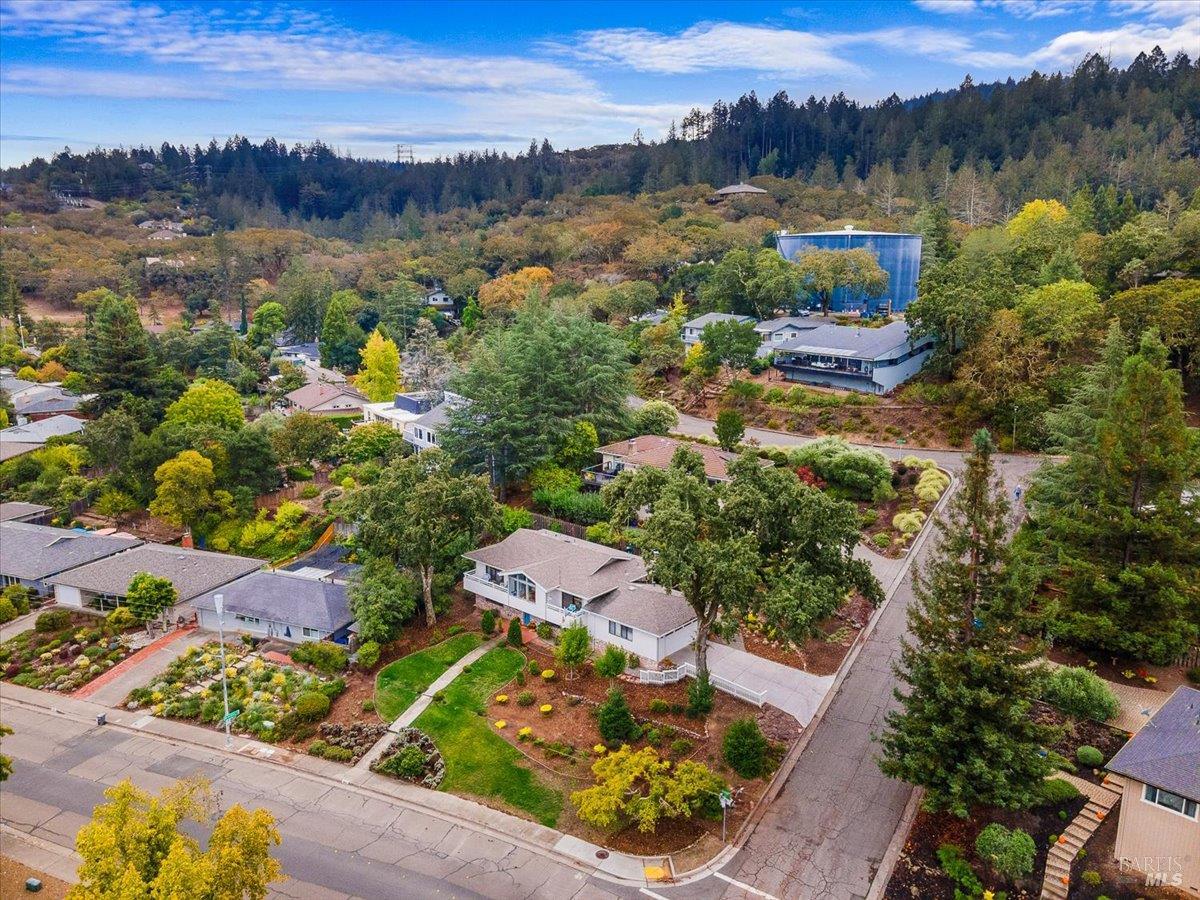 6850 Oakmont Drive Santa Rosa, CA 95409 - Photo 44 of 49